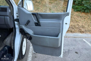 Volkswagen Caravelle T4 - 1991