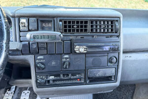 Volkswagen Caravelle T4 - 1991