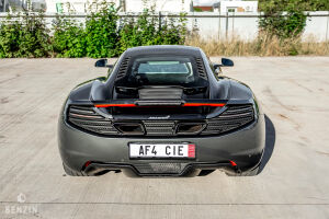 McLaren MP4 12C - 2012