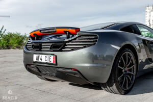 McLaren MP4 12C - 2012