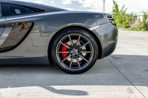 McLaren MP4 12C - 2012