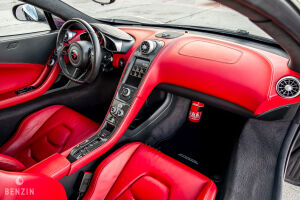 McLaren MP4 12C - 2012