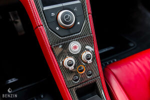 McLaren MP4 12C - 2012