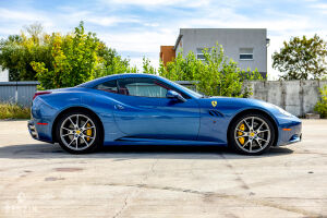 Ferrari California - 2010