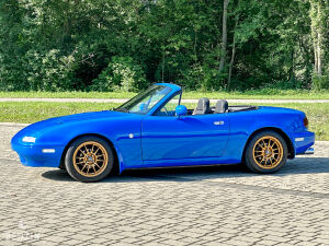 Mazda MX-5 NA - 1990