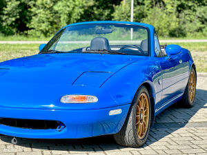 Mazda MX-5 NA - 1990