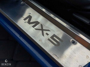 Mazda MX-5 NA - 1990