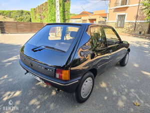 Peugeot 205 XR - 1988