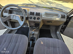 Peugeot 205 XR - 1988