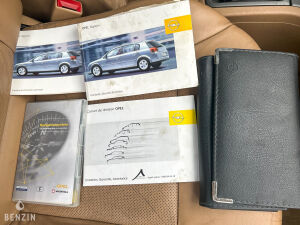 Opel Signum 3.2 V6 - 2003