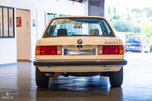 BMW 320i e30 - 1985