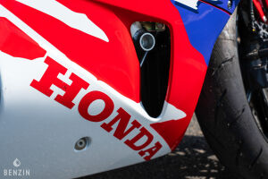 Honda RVF 750 R RC45 2k km - 1996