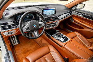 BMW M760Li XDrive G12 - 2017