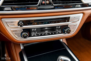 BMW M760Li XDrive G12 - 2017