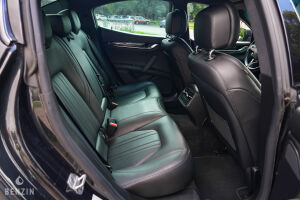 Maserati Ghibli S - 2013