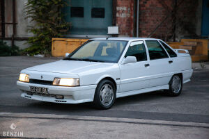 Renault 21 2L Turbo Quadra - 1990