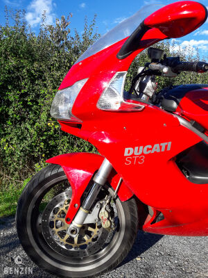 Ducati 1000 ST3 - 2005