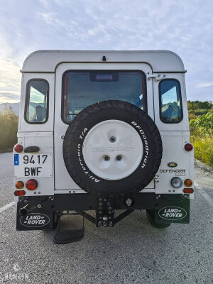 Land Rover Defender 110 TD5 SW - 2002