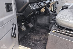 Land Rover Defender 110 TD5 SW - 2002