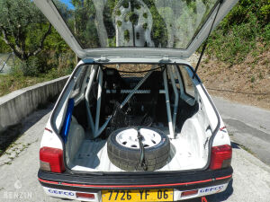 Peugeot 205 GTI 1600 Groupe A - 1985