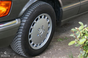 Mercedes-Benz 500 SEC C126 - 1990