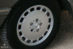 Mercedes-Benz 500 SEC C126 - 1990