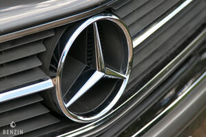 Mercedes-Benz 500 SEC C126 - 1990