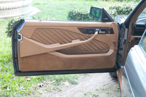 Mercedes-Benz 500 SEC C126 - 1990