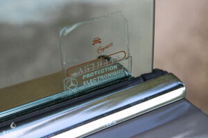 Mercedes-Benz 500 SEC C126 - 1990