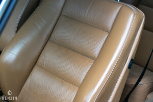 Mercedes-Benz 500 SEC C126 - 1990