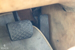 Mercedes-Benz 500 SEC C126 - 1990