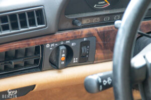 Mercedes-Benz 500 SEC C126 - 1990