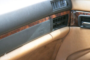 Mercedes-Benz 500 SEC C126 - 1990