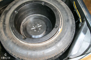 Mercedes-Benz 500 SEC C126 - 1990