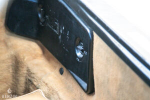 Mercedes-Benz 500 SEC C126 - 1990