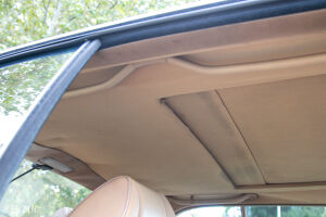 Mercedes-Benz 500 SEC C126 - 1990