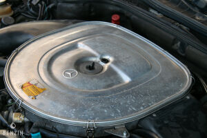 Mercedes-Benz 500 SEC C126 - 1990