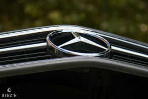 Mercedes-Benz 500 SEC C126 - 1990