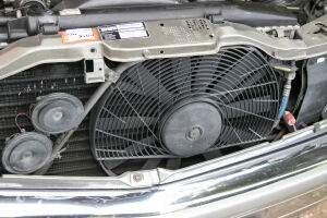 Mercedes-Benz 500 SEC C126 - 1990