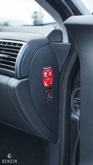 Peugeot 407 Coupé V6 HDi - 2006