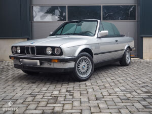 BMW 320i e30 Cabriolet - 1990