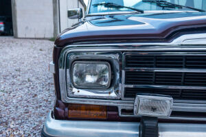Jeep Grand Wagoneer - 1987