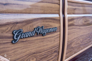 Jeep Grand Wagoneer - 1987
