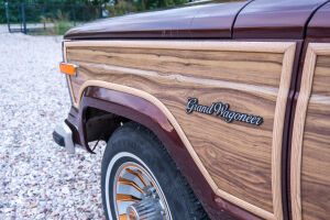 Jeep Grand Wagoneer - 1987