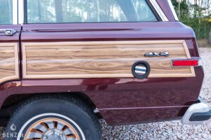 Jeep Grand Wagoneer - 1987