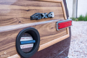 Jeep Grand Wagoneer - 1987