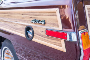 Jeep Grand Wagoneer - 1987