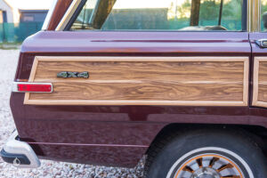 Jeep Grand Wagoneer - 1987