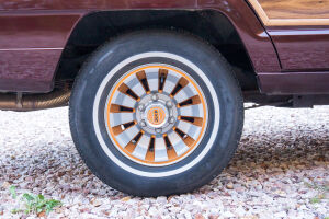 Jeep Grand Wagoneer - 1987