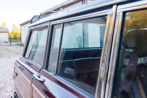 Jeep Grand Wagoneer - 1987